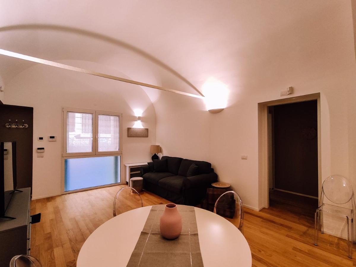 Appartamento Elegante Alle Due Torri By Wonderful Italy ボローニャ エクステリア 写真
